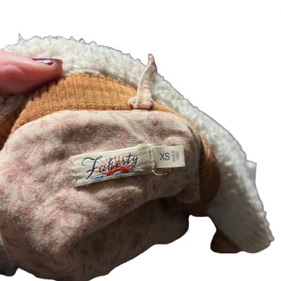 Faherty Tan Corduroy Jacket with Cream Sherpa Collar and Cuffs - Picture 2 of 9